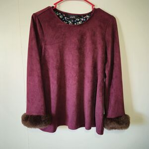 Joh Burgundy Stretch Suede Top Faux Fur Cuffs NWT XS Soft Velvety Long Sleeve